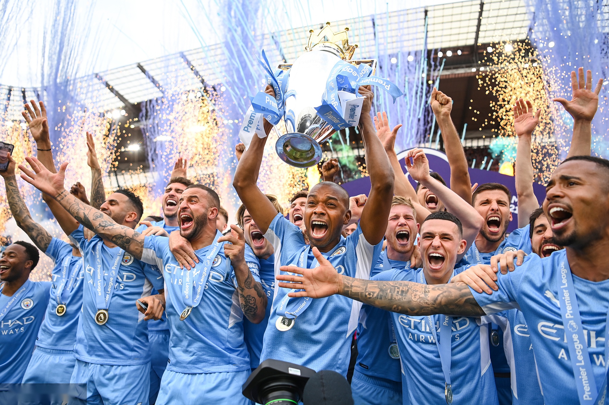 在她职业生 在她职业生